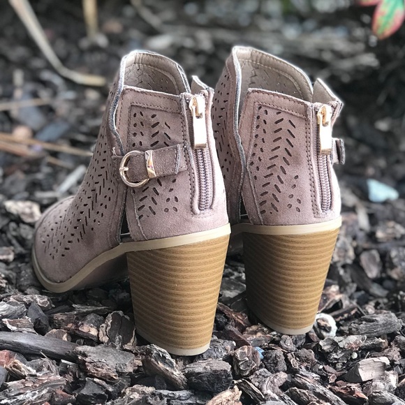 Taupe open toe buckle accent booties - Picture 3 of 7